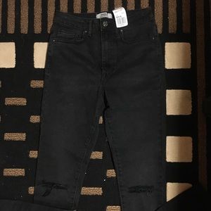 Black skinny jeans